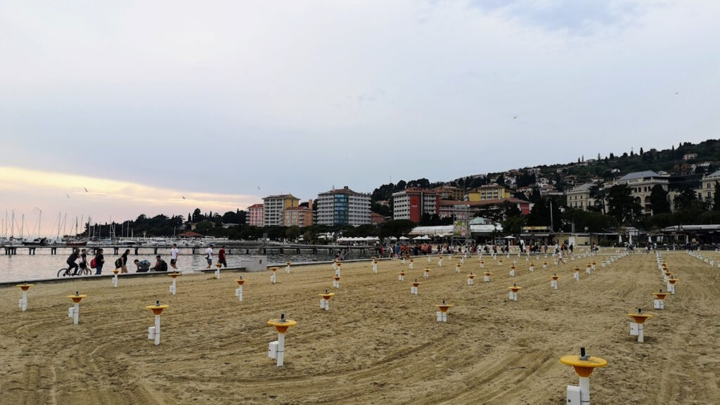 Deo plaže u Portorožu