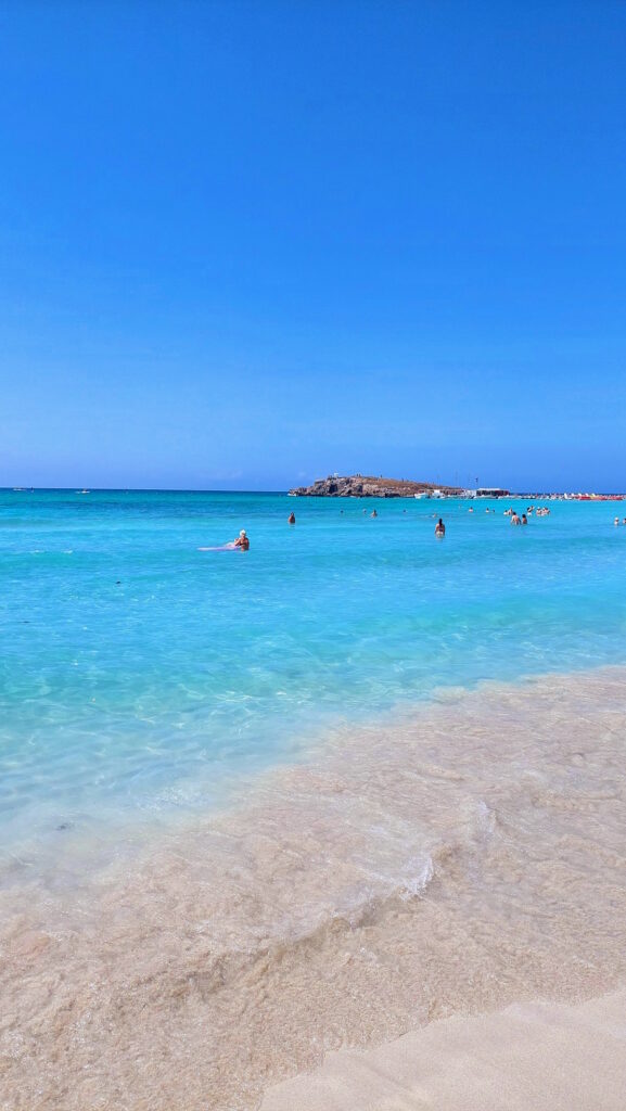 Gde na more
Nissi plaža, Kipar