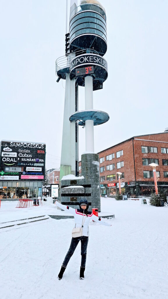 trg Lordi, Rovaniemi, Deda Mrazovo selo