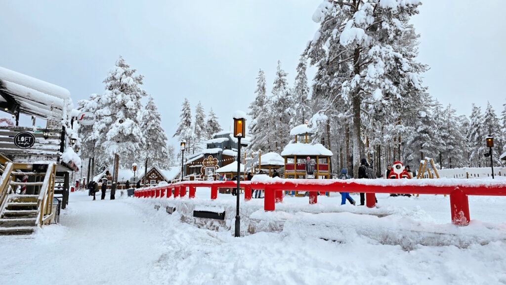 Deda Mrazovo selo, Laponija